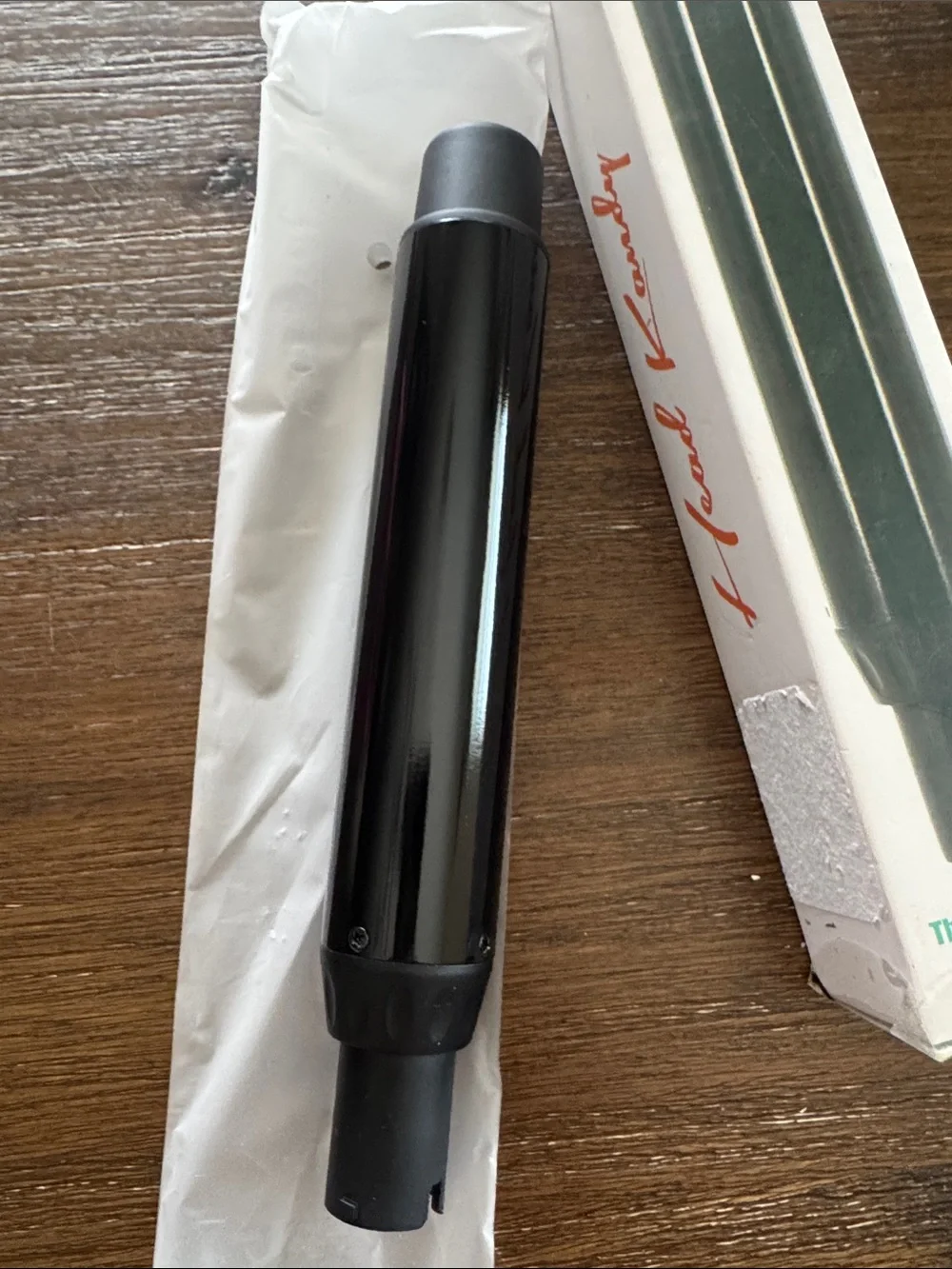 The Head Turner 32mm Barrel Curling Iron Attachment - Black